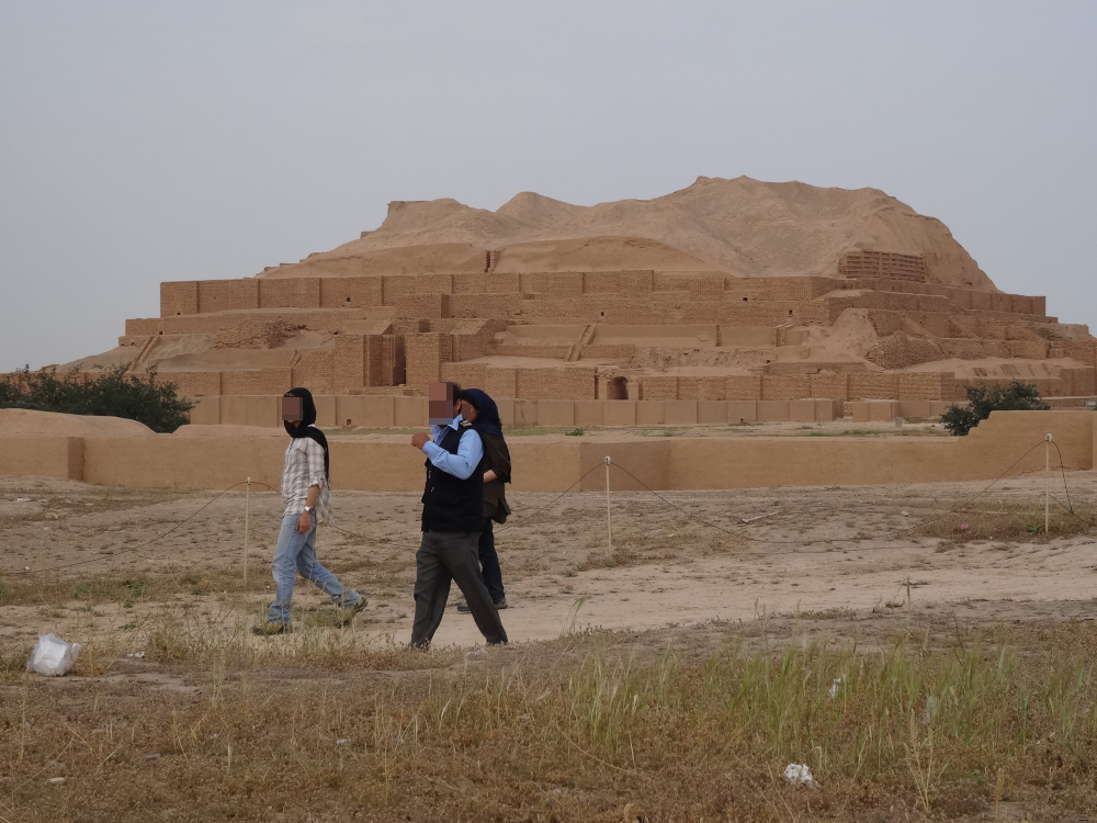 The Iranian people are proud of their history. They like visiting their cultural heritage Photo: KW. The Iranian people are proud of their history. They like visiting their cultural heritage Photo: KW.
