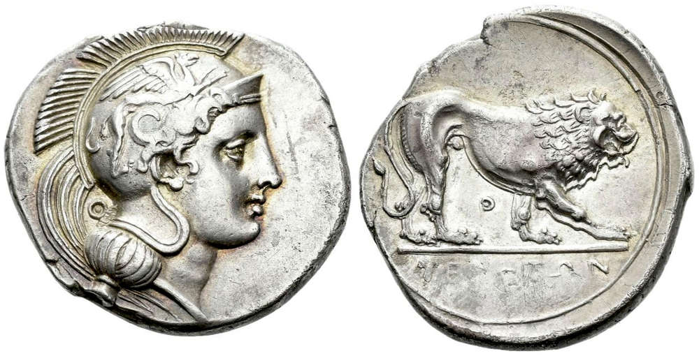 ID XU37G: Italy. Lucania. Velia. Didrachm circa 340-334, AR 23.5mm, 7.66 g. Lightly toned, light cleaning marks, minor porosity, die shift on reverse, otherwise about extremely fine.