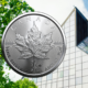 A global trend: Sharp decline in the bullion business also at the Royal Canadian Mint. (Photo: Background by powerofforever / Canva Pro, coin photo by Royal Canadian Mint