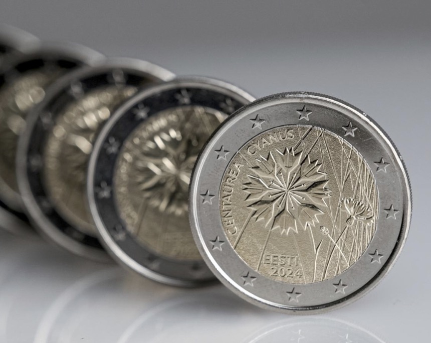 This month’s highlight: Estonia’s new 2-euro coin – a real eye-catcher. Photo: Eesti Pank