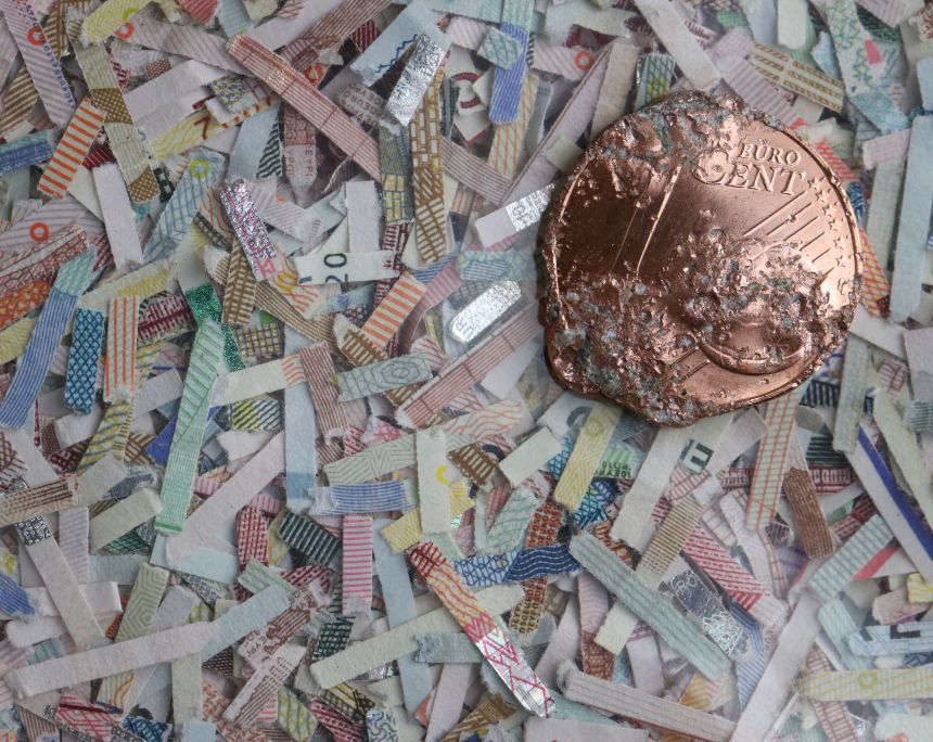 Coins and banknotes – a relic of the past? Photo: Wieschowski.